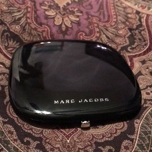 Marc Jacobs Contour